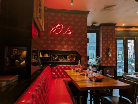 Lily's Bar - Pizza - Patio